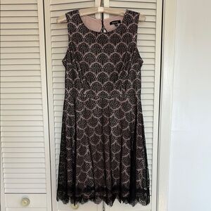 Elegant Black and Pink Lace Dress